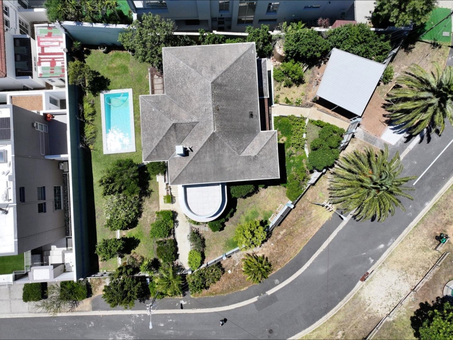 4 Bedroom Property for Sale in Camps Bay Western Cape